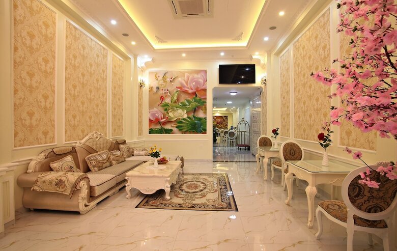 My Moon Hotel