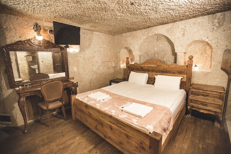 Kardesler Cave Hotel