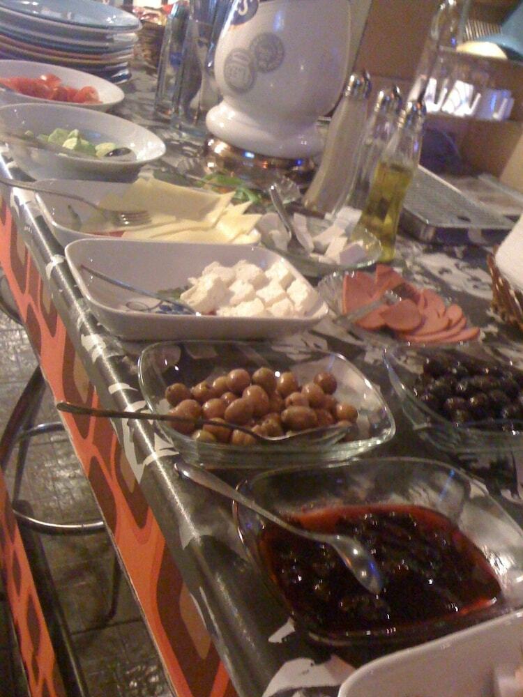 Hostal Chilloutlya Hostel&bar