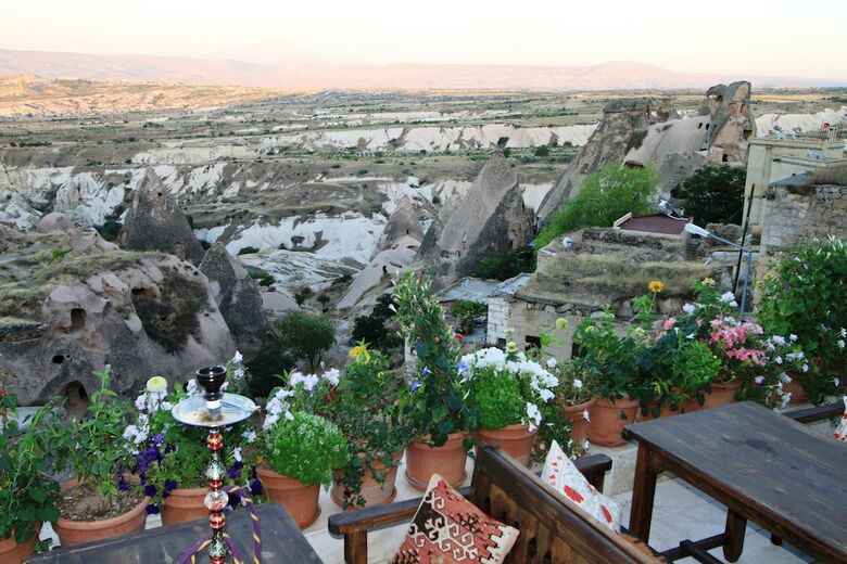 Takaev Cave Hotel