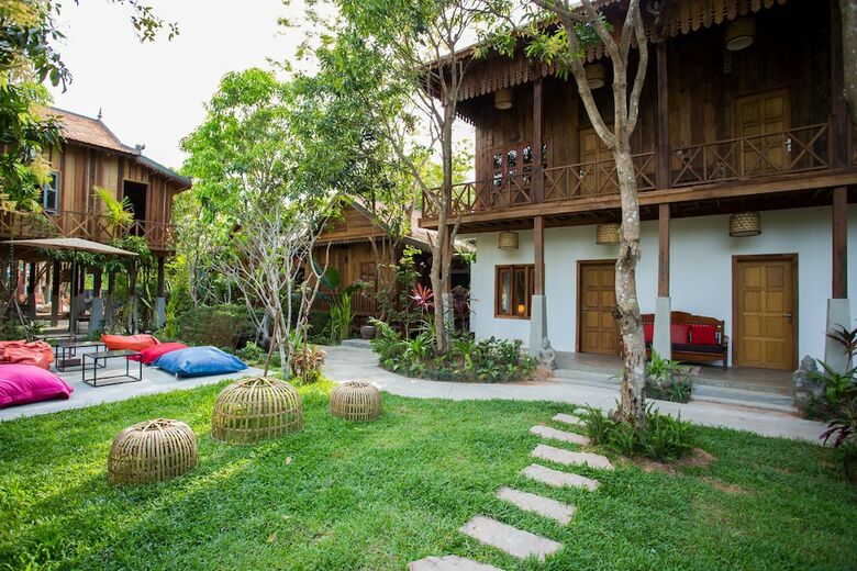 Hotel Isann Lodge