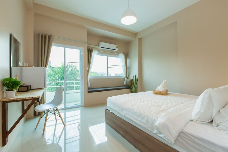 Habitat Hotel