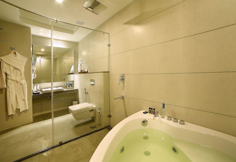 Blanket Hotel And Spa