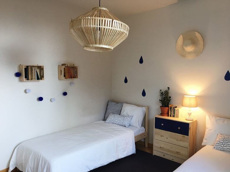 Apartamentos Lucka Rooms - Hey Jude B24.7