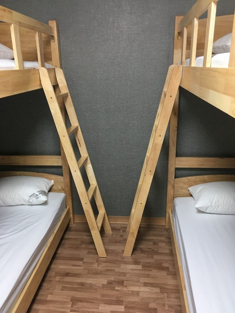 Hostal Guesthouse Ryuga - Hostel