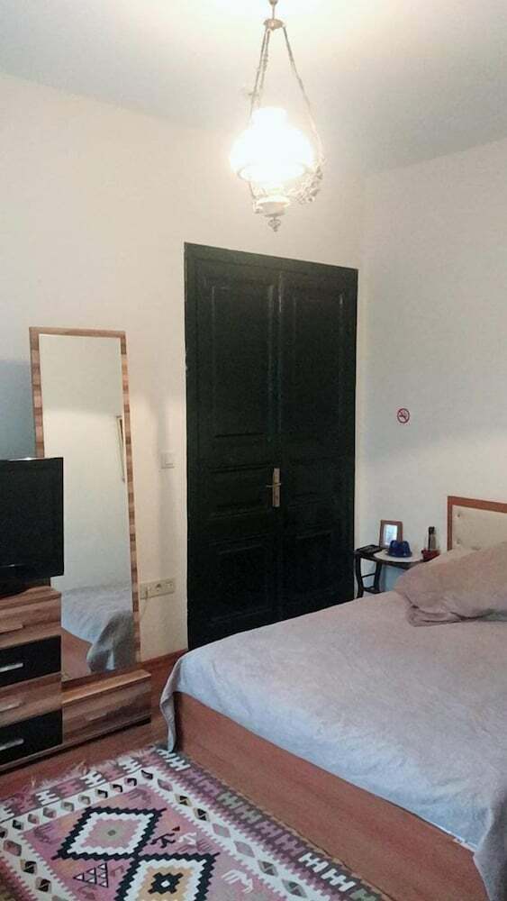 Pension Orhan Kutbay'in Evi Turyolu Cafe Pansiyon