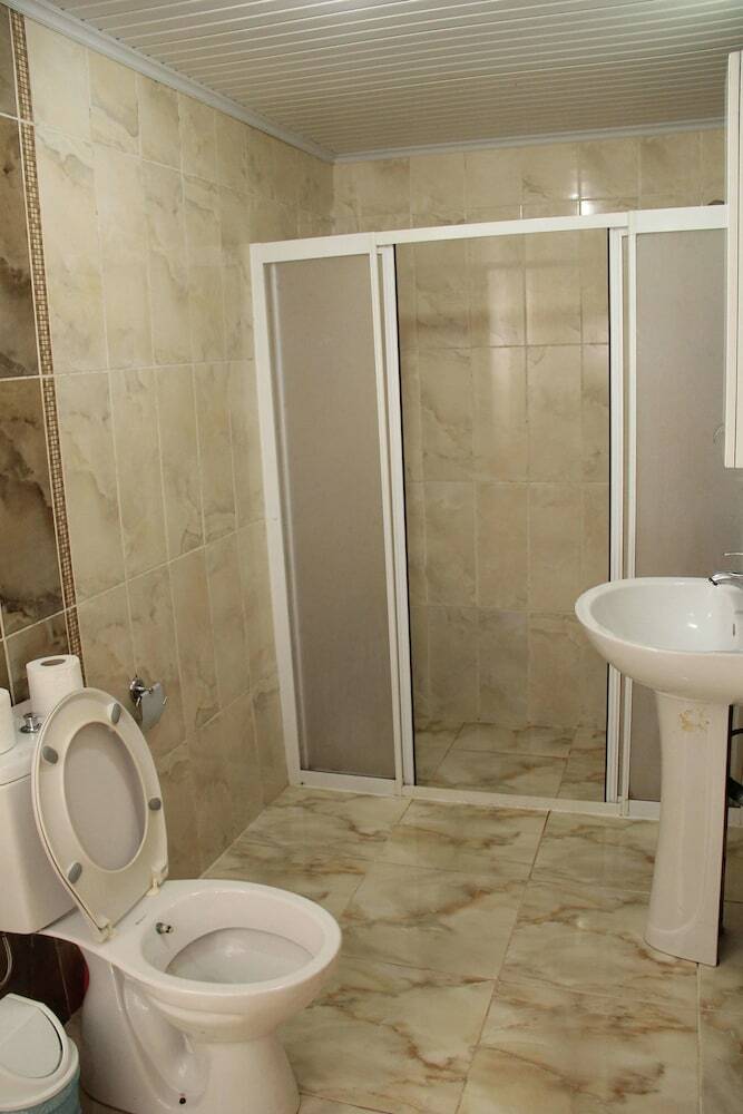 Carmina Hotel
