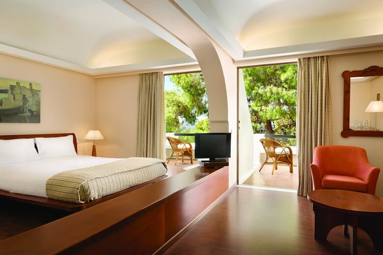 Hotel Ramada By Wyndham Loutraki Poseidon Resort