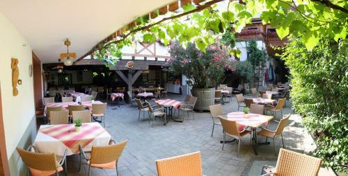Weinhotel / Gasthaus Zur Sonne