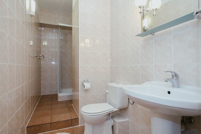 Apartamentos Lucka Rooms - Here Comes The Sun B24.3