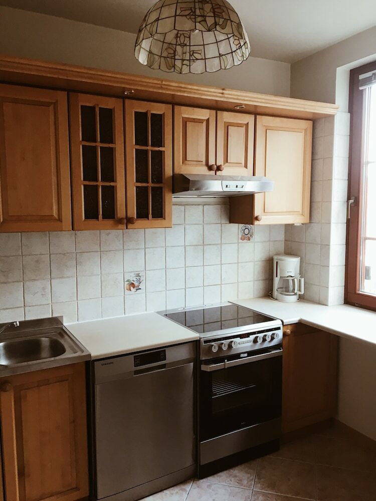 Apartamentos Lucka Rooms - Here Comes The Sun B24.3
