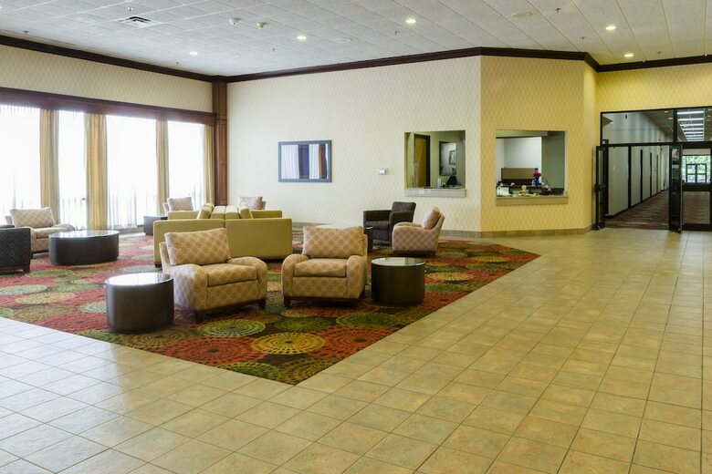 Holiday Inn Hotel And Conference Center Big Rapids