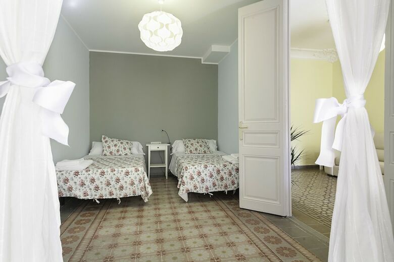 Apartamentos Rambla Paris