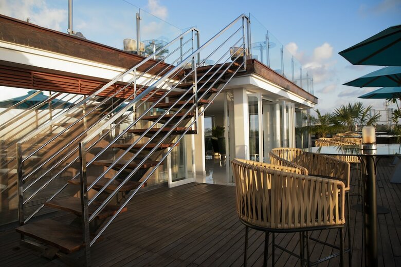 Hotel Imani Suites