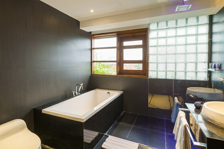 Hotel Imani Suites