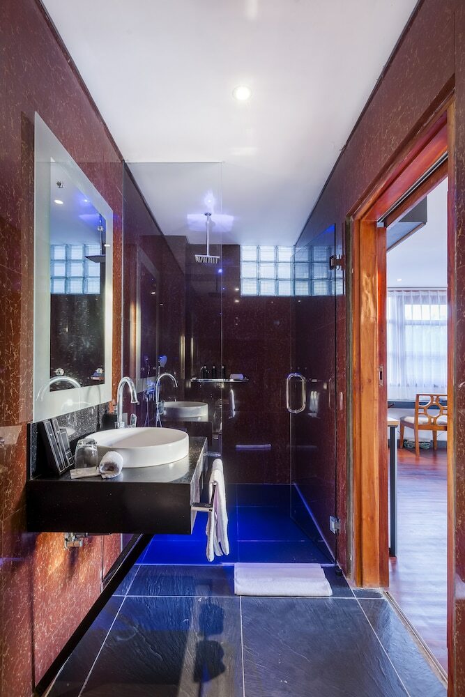 Hotel Imani Suites