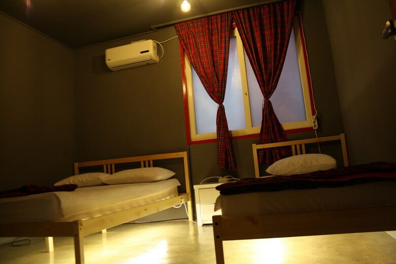 Hostal Mr.comma Guesthouse - Hostel