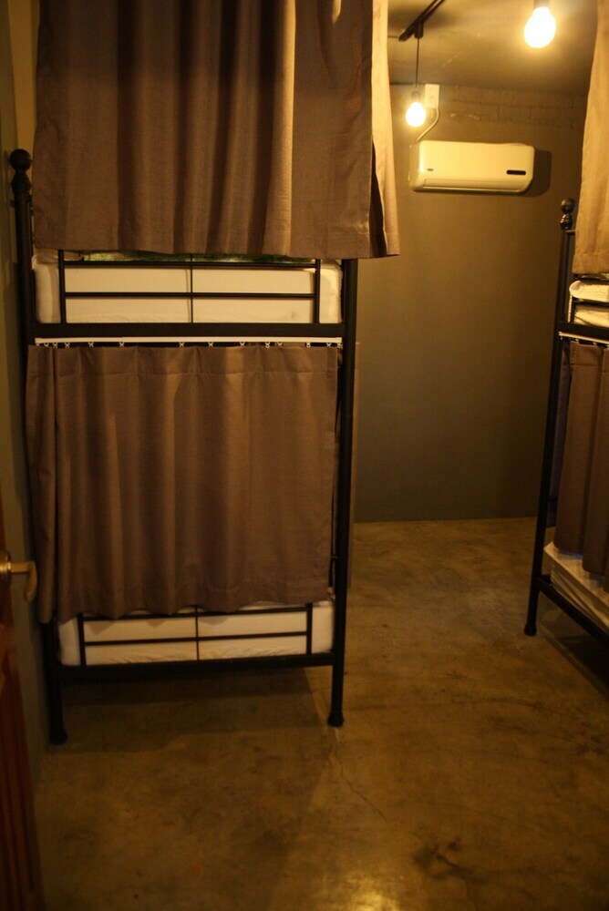 Hostal Mr.comma Guesthouse - Hostel
