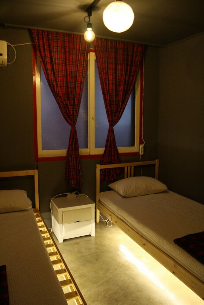 Hostal Mr.comma Guesthouse - Hostel