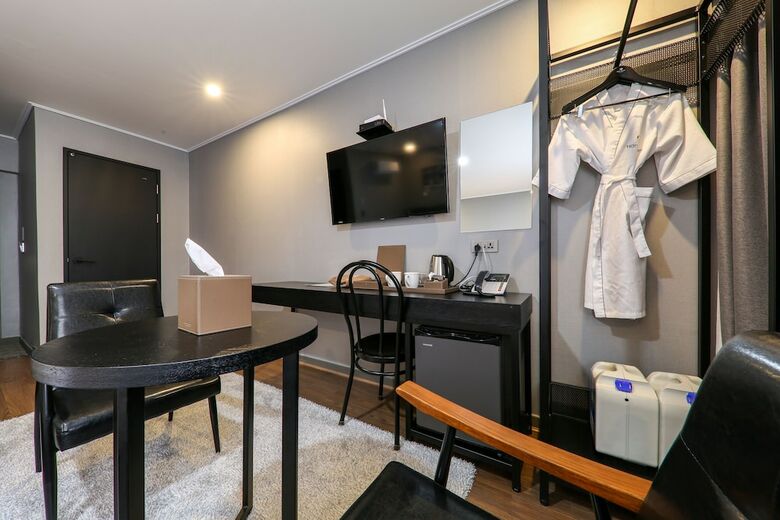 B.cent Hotel