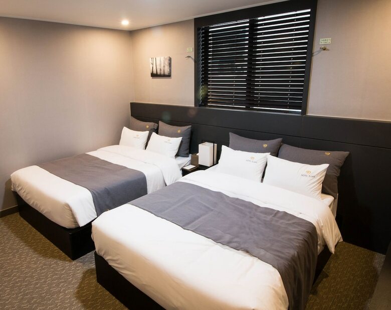 B.cent Hotel
