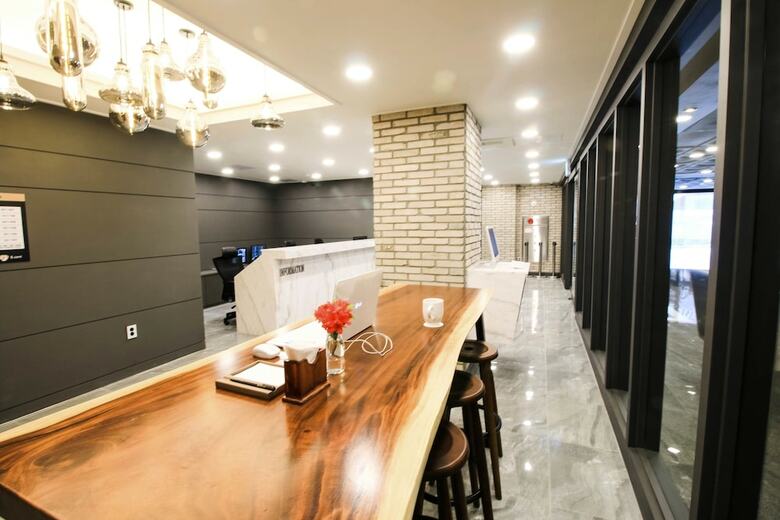 B.cent Hotel