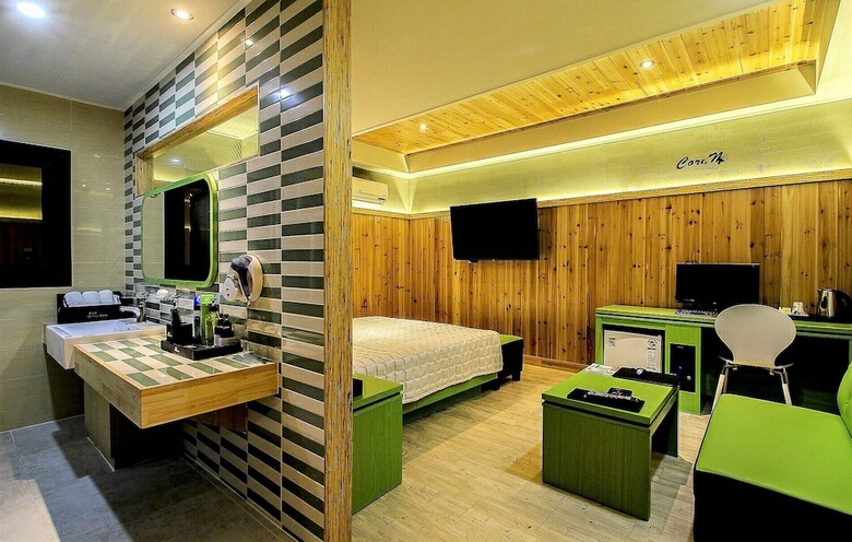 Busan Station Popcorn Hotel