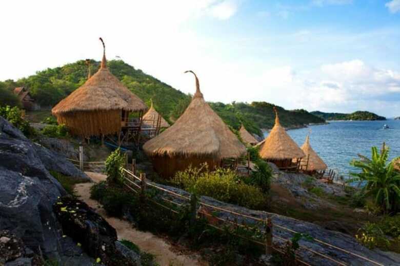 Hotel Paree Hut Resort Koh Sichang