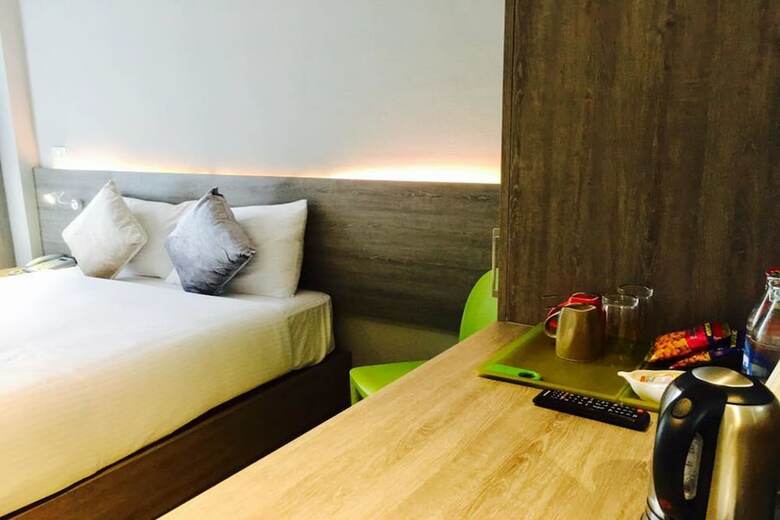 Hotel Rooms Republic