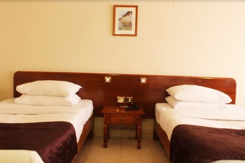 Hotel Lhaki