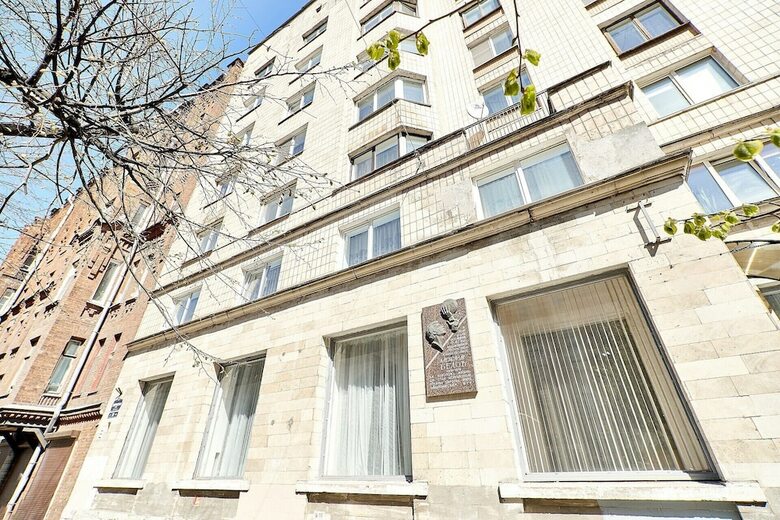 Seven Bridges Hotel
