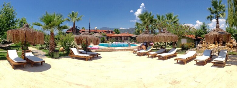 Hotel Bahaus Resort