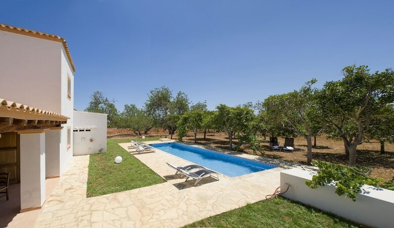 Villa Can Cama