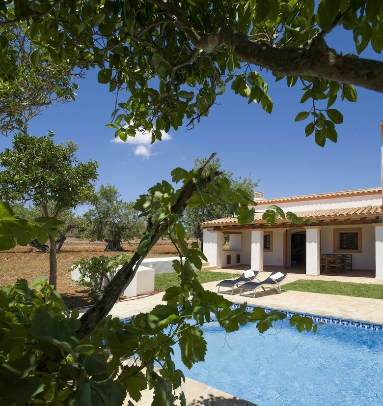Villa Can Cama