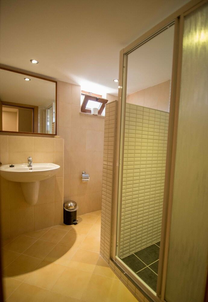 Hotel Holiday Calbis