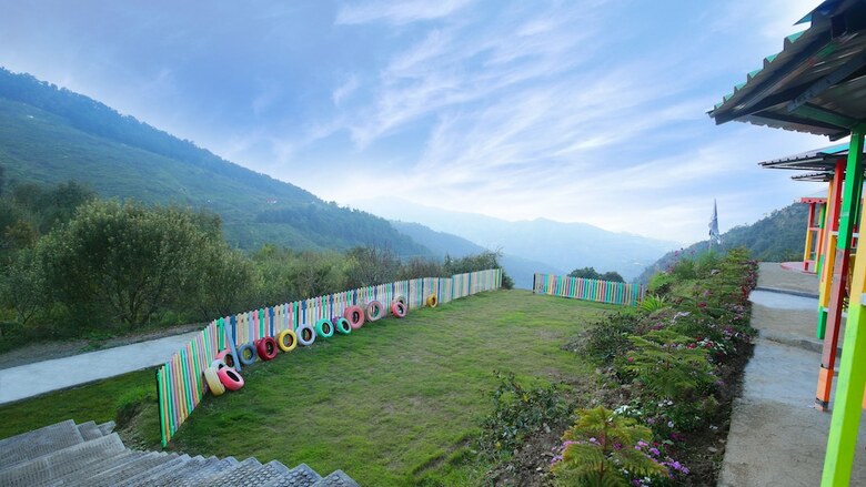 Hotel The Swiss Village Resort