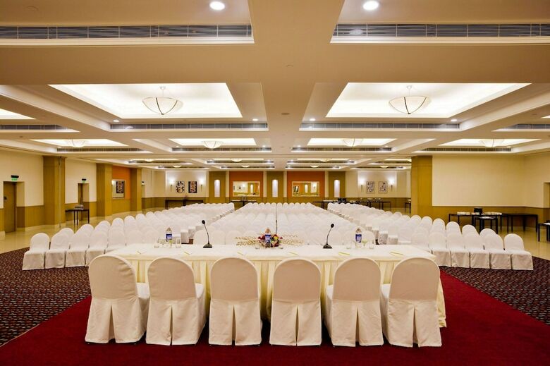 Lemon Tree Hotel, East Delhi Mall, Kaushambi