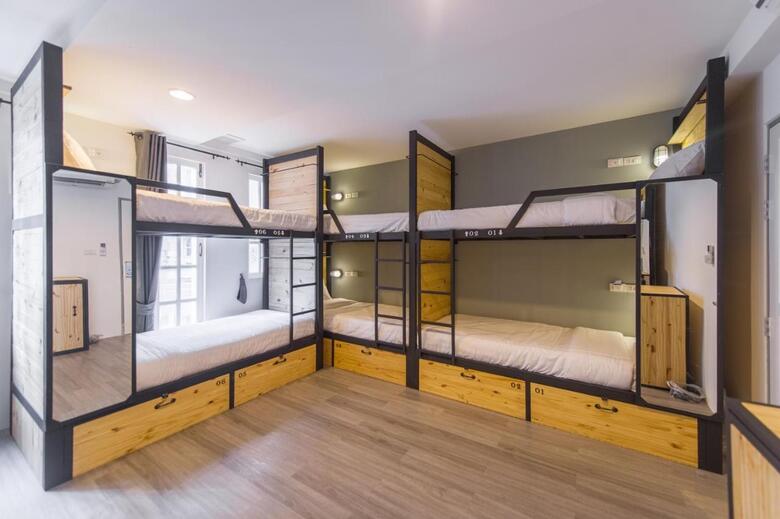 Hostal X9hostel