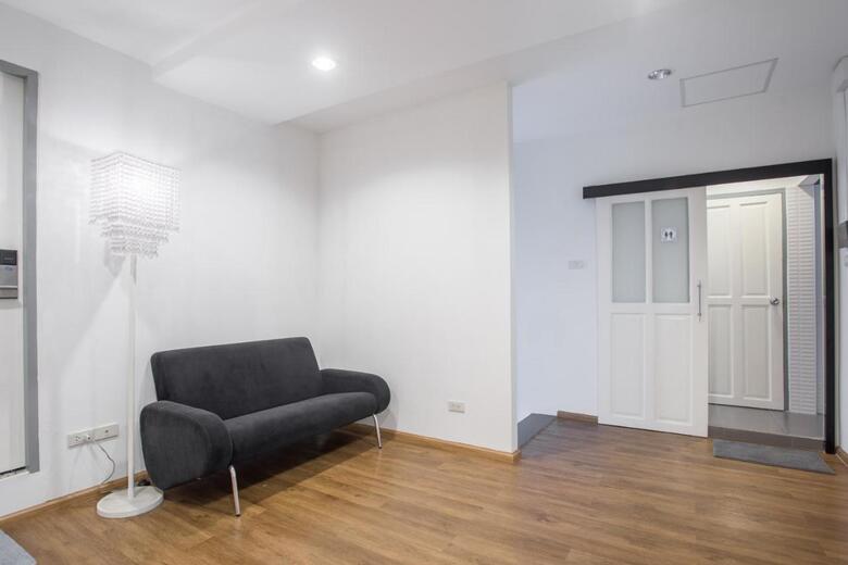 Hostal X9hostel