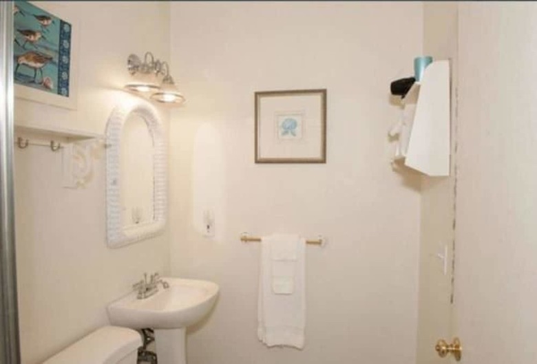 Cranberry Manor Bed And Breakfast Cape Cod