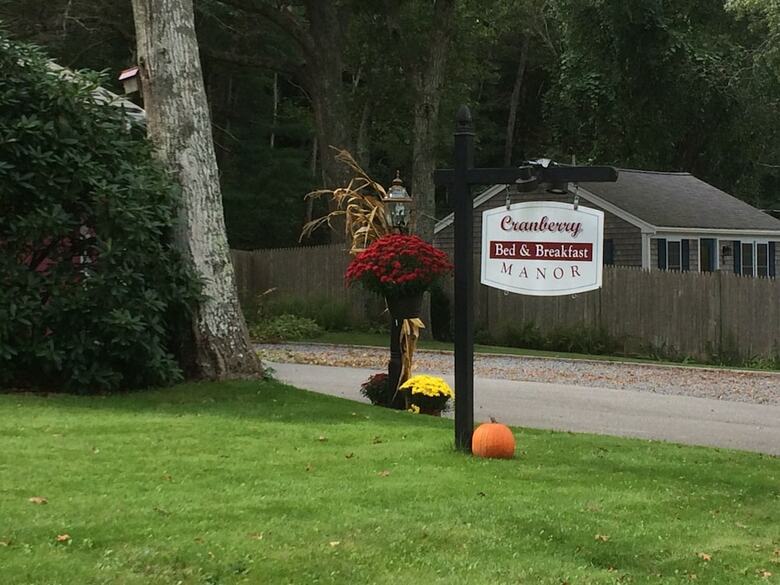 Cranberry Manor Bed And Breakfast Cape Cod