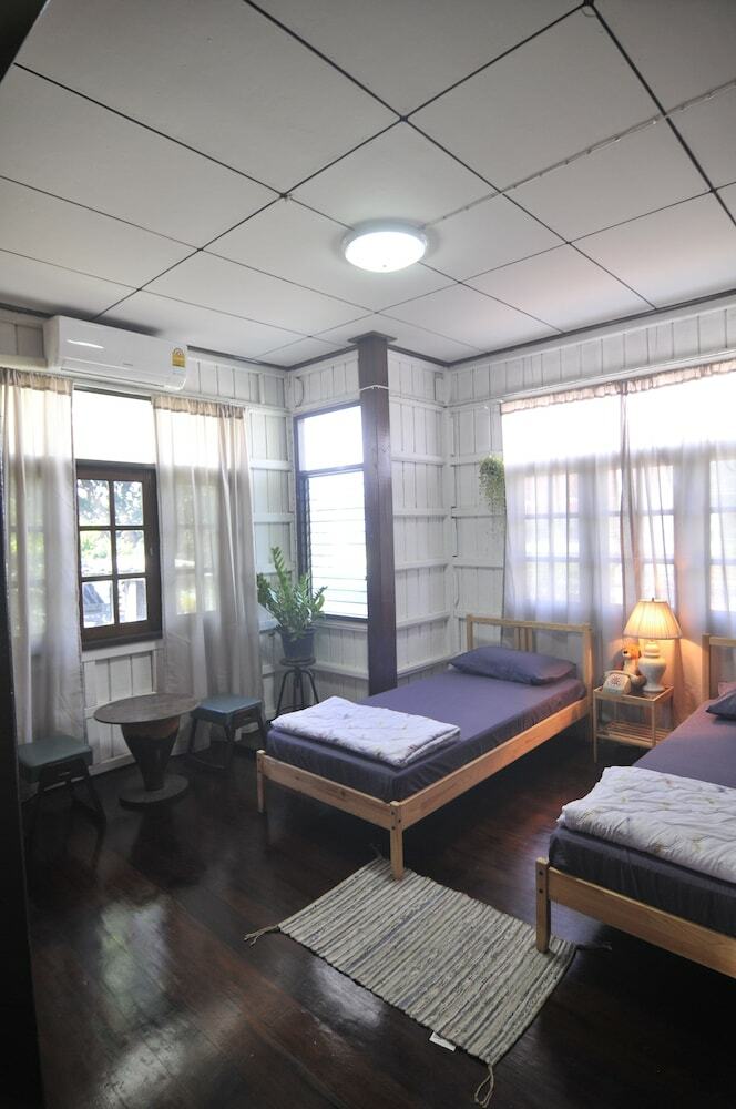 Hostal Slow Tree Ayutthaya
