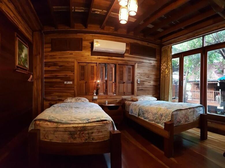 Hotel Klong Suan Plu Resort