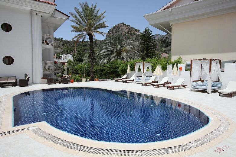 S3 Orange Exclusive Hotel
