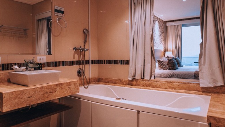 Chris Park Hotel