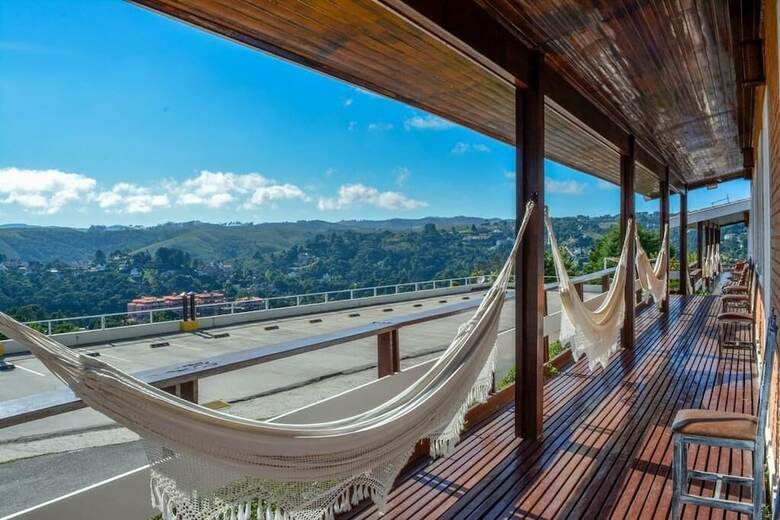 Chris Park Hotel