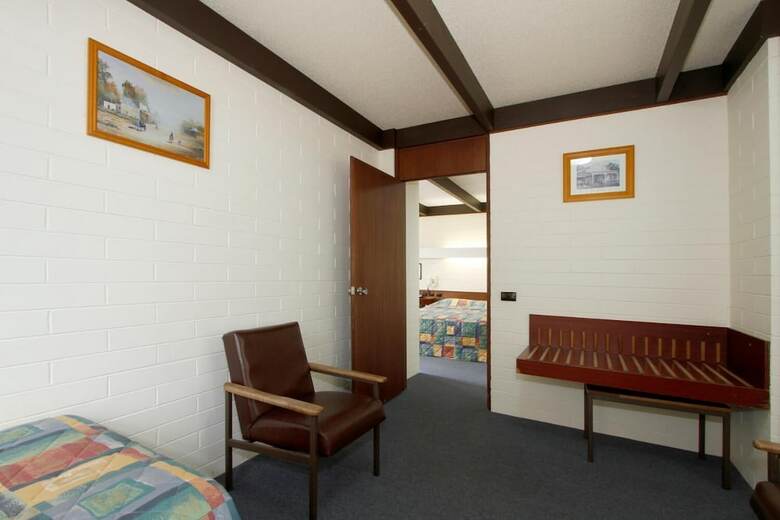 Midtown Motor Inn