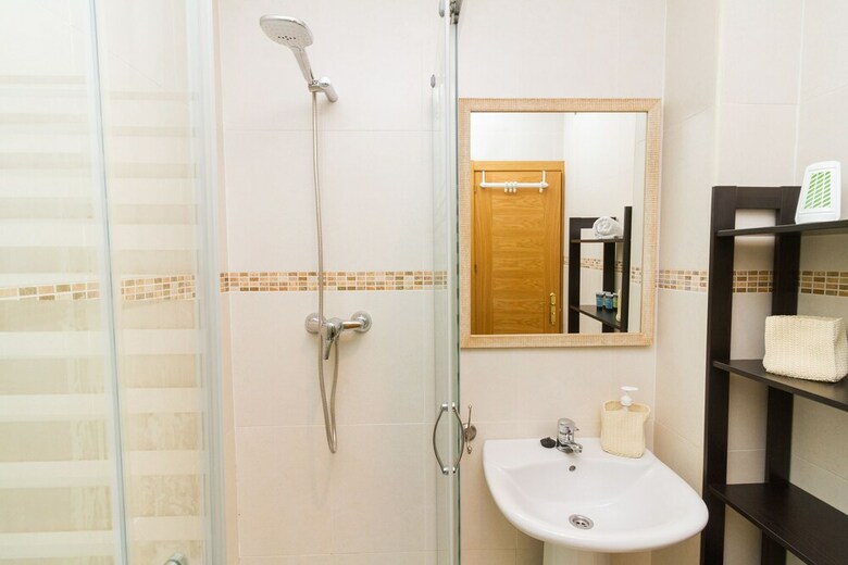 Calle Mezquitilla - Spacious Apartment By La Recepci�n