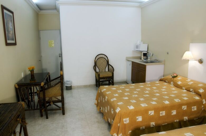 Hotel Palmera Suites