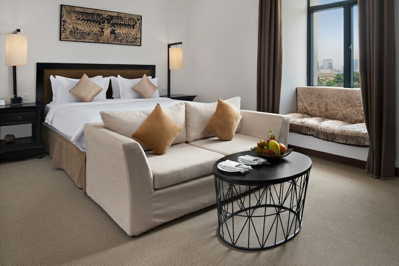 Palace Gate Hotel & Resort
